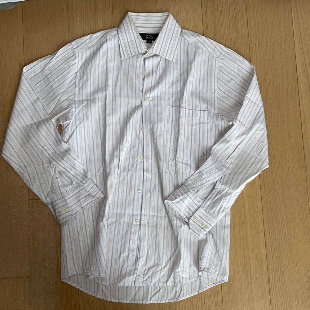 Kevin’s brand striped shirt